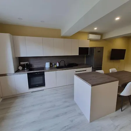 Apartamento Modern In A New Building Levice